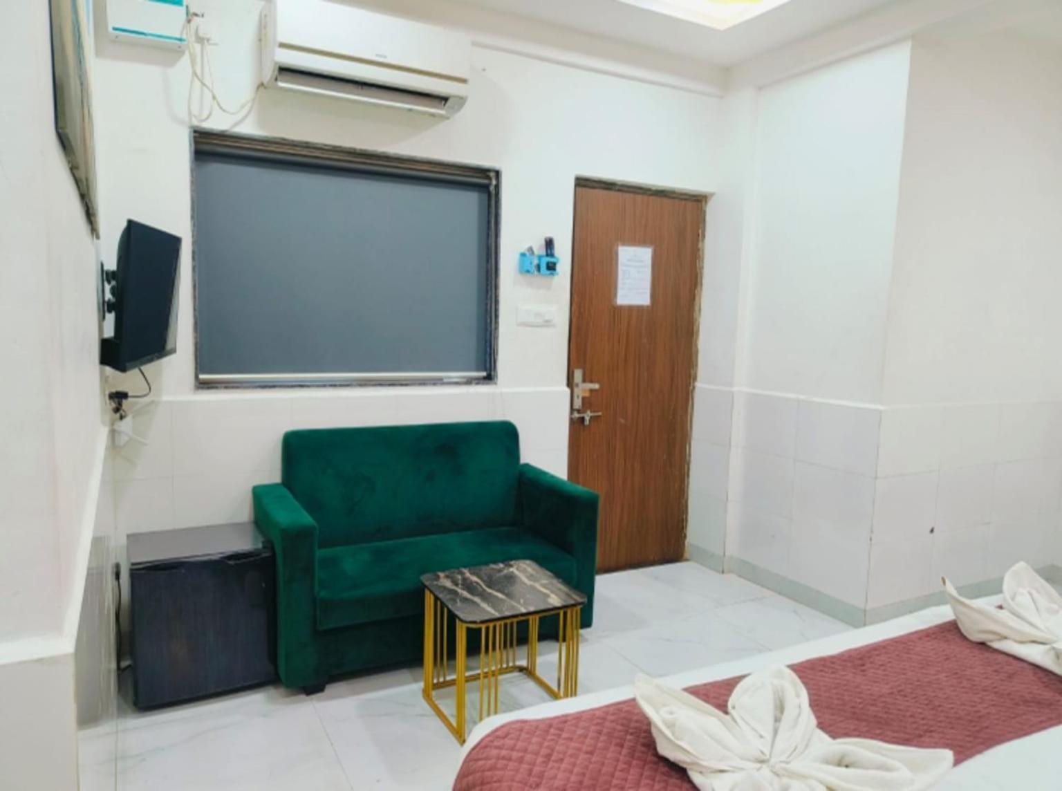 Hotel Small Daddy Plus Calangute Kültér fotó